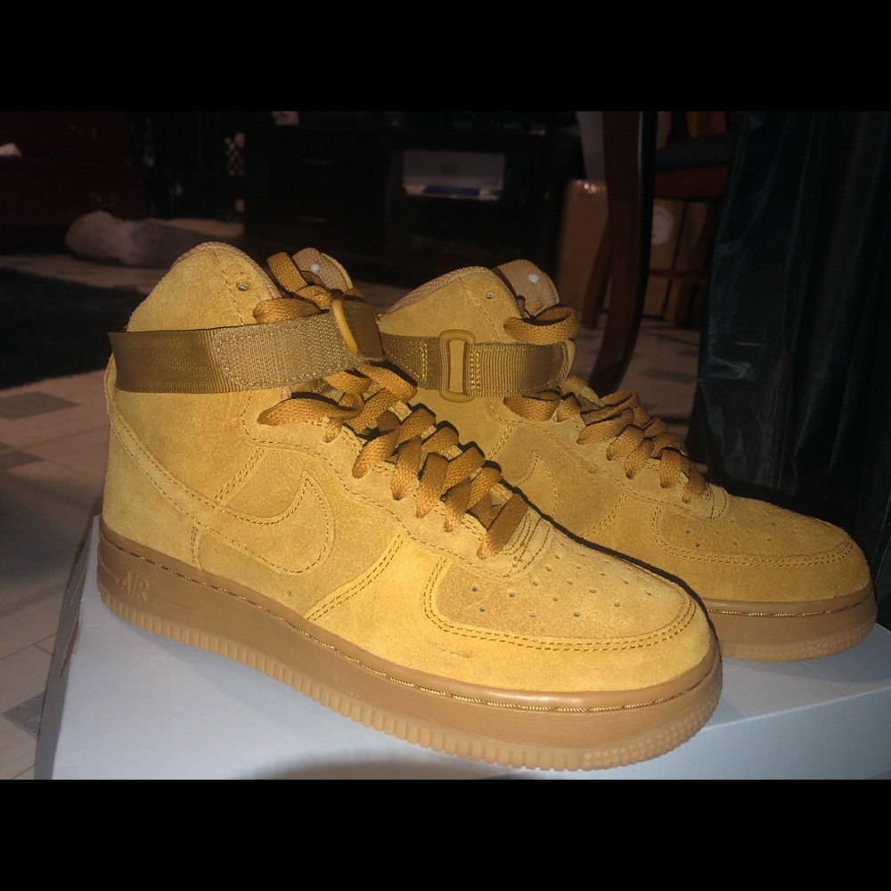 Wheat af1 high top Air Force 1’s
